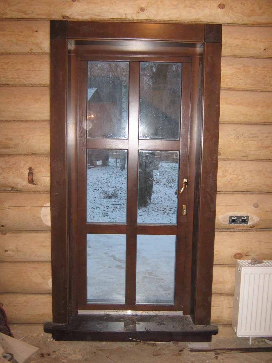 Пластиковые двери под дерево