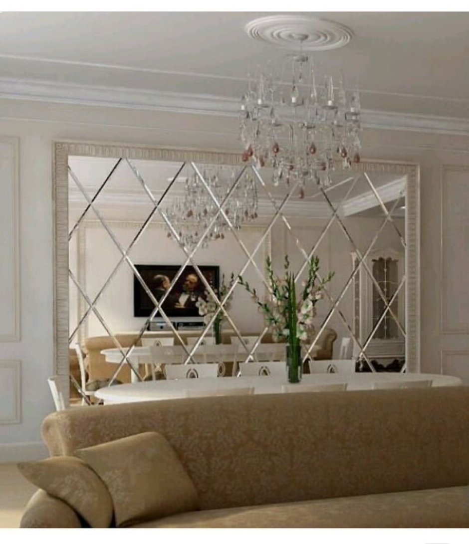 Зеркальное пано на стену в ностинную