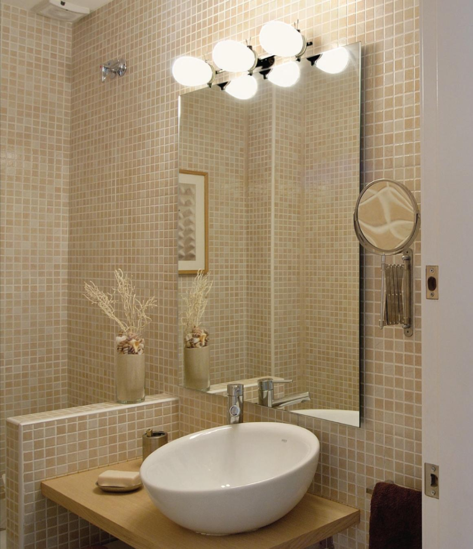 Люстра для маленькой ванной комнаты