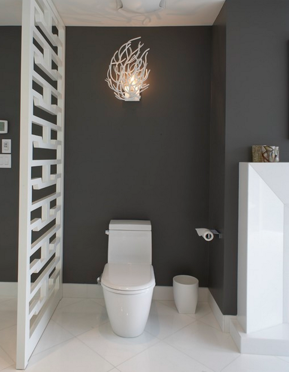 Люстра в туалет