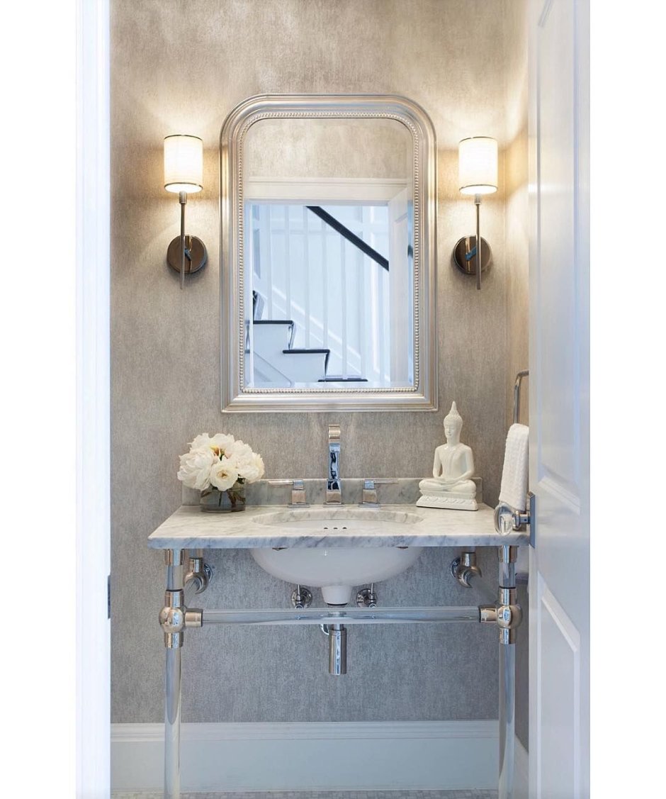 Бра на зеркало в ванную комнату