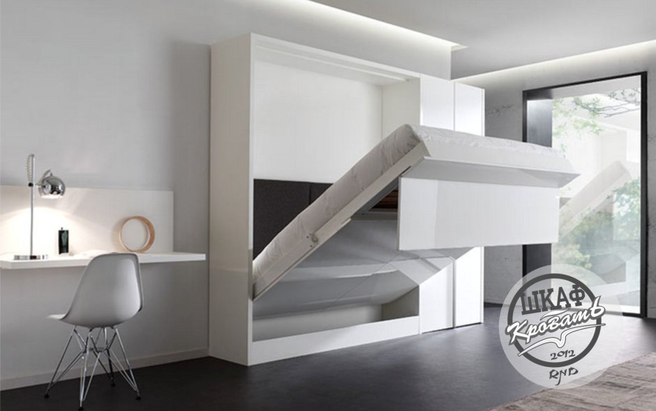 Кровать в стене