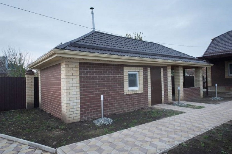 Баня с беседкой из кирпича