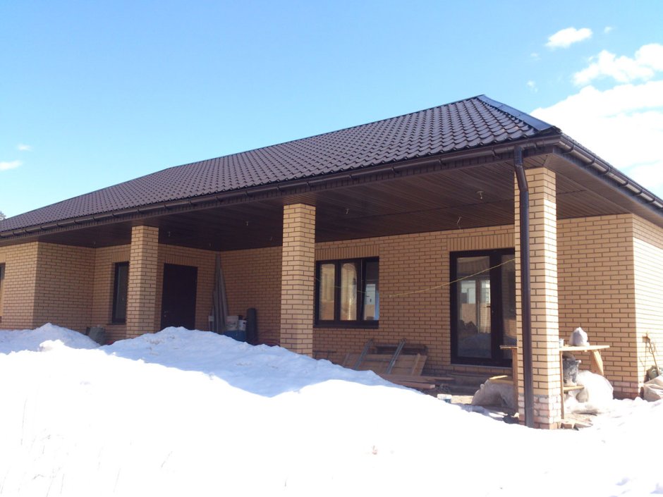 Баня снаружи из кирпича