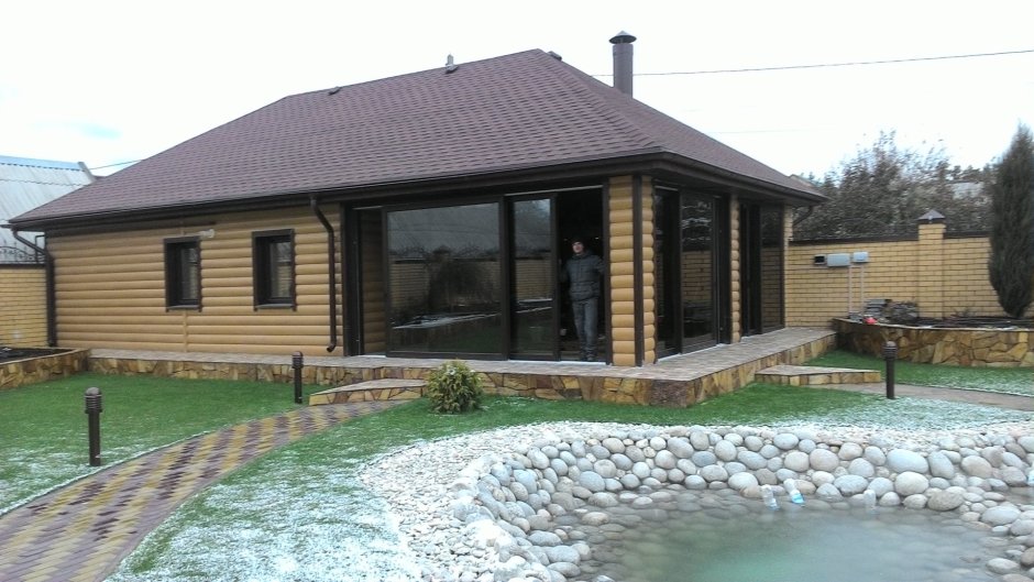 Проект бани с беседкой под одной крышей из кирпича