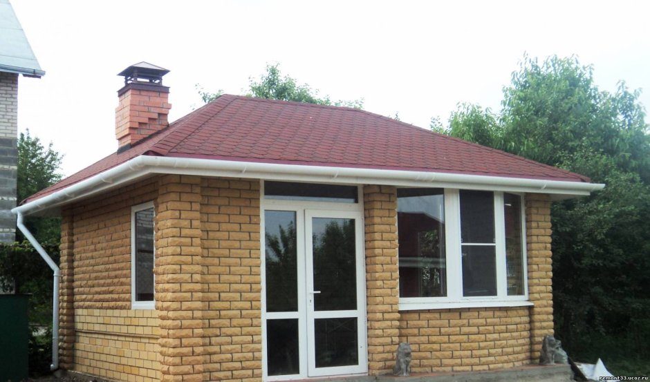 Баня облицованная кирпичом снаружи