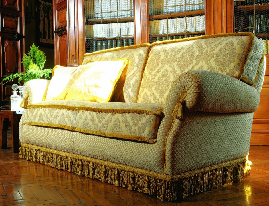 Диваны с высокой спинкой для гостиной