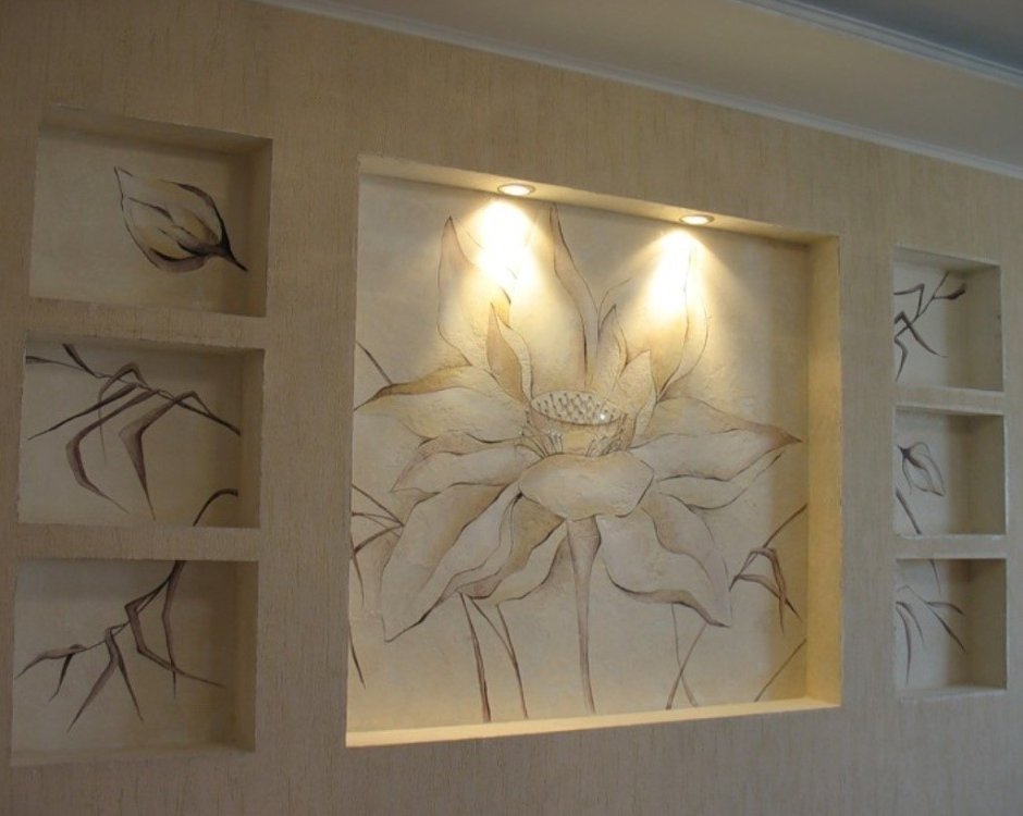 Декор из гипсокартона на стене