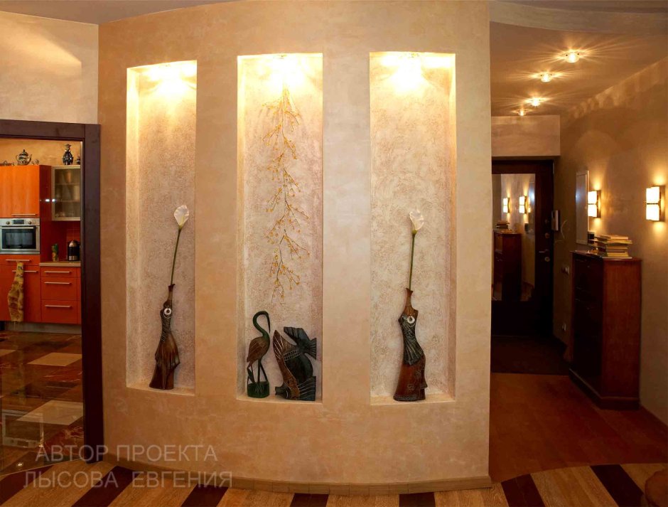 Декорирование ниши в стене