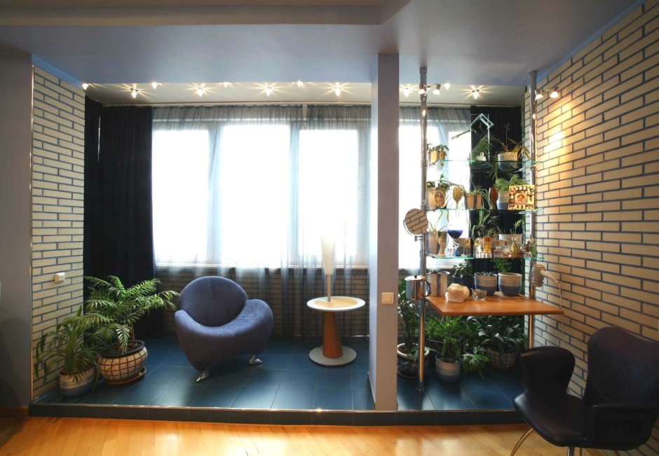 Балкон присоединенный к комнате