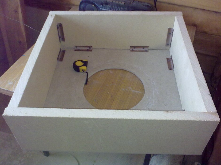 Проходной короб для дымохода