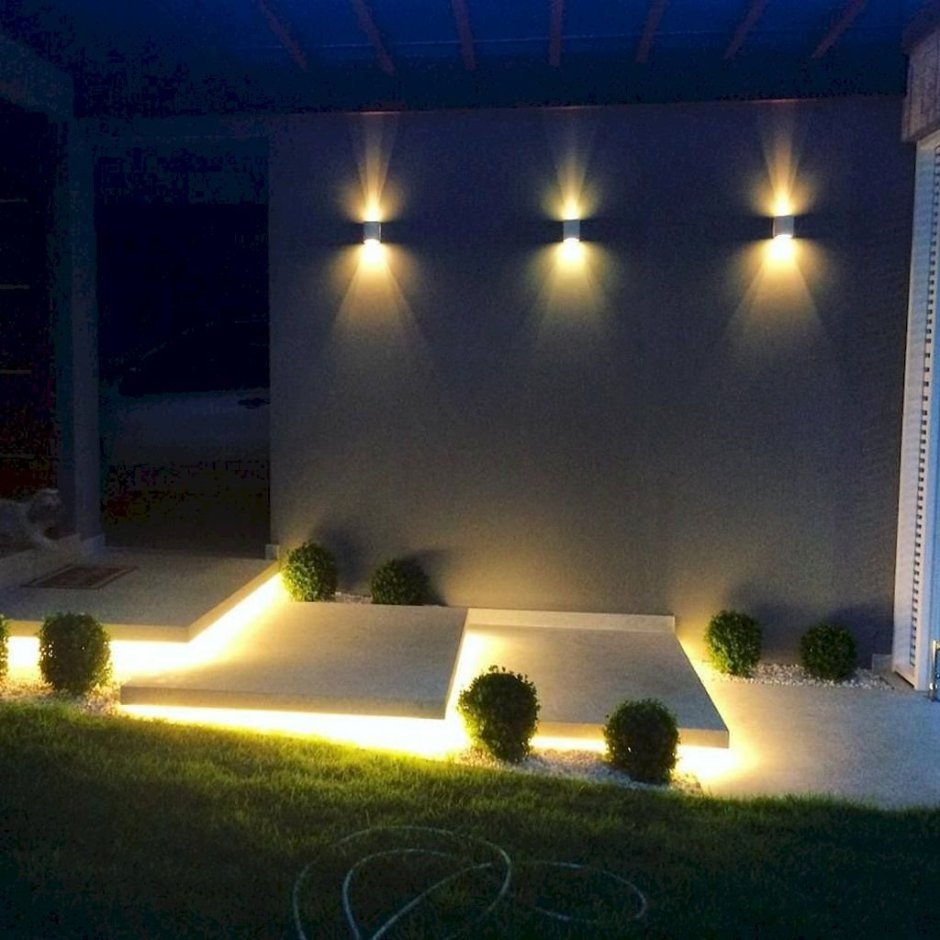 Ландшафтное и фасадное освещение