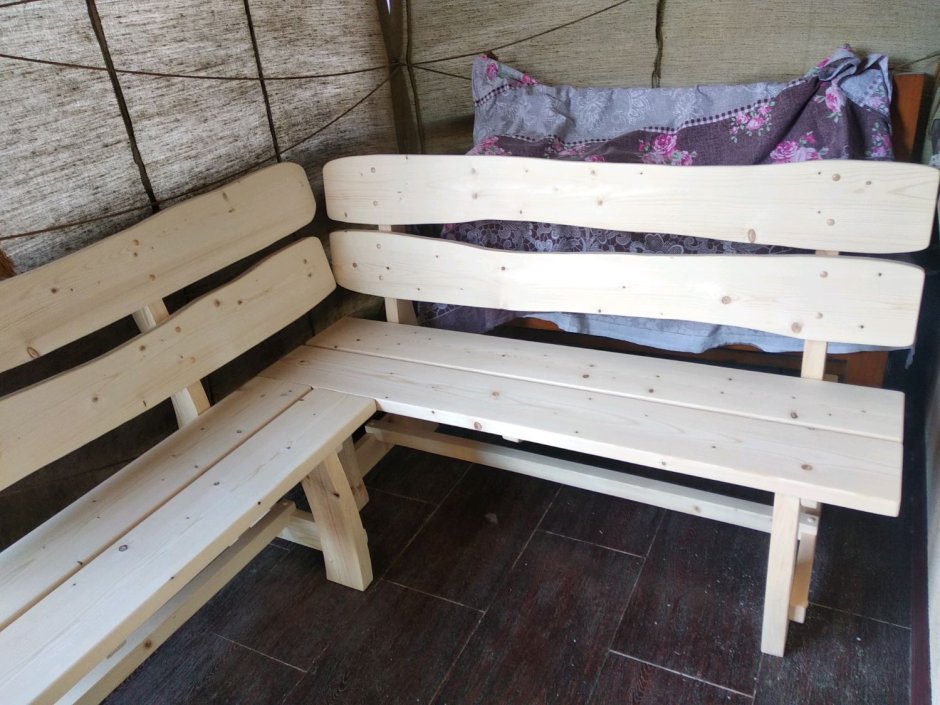 Угловая скамейка для бани