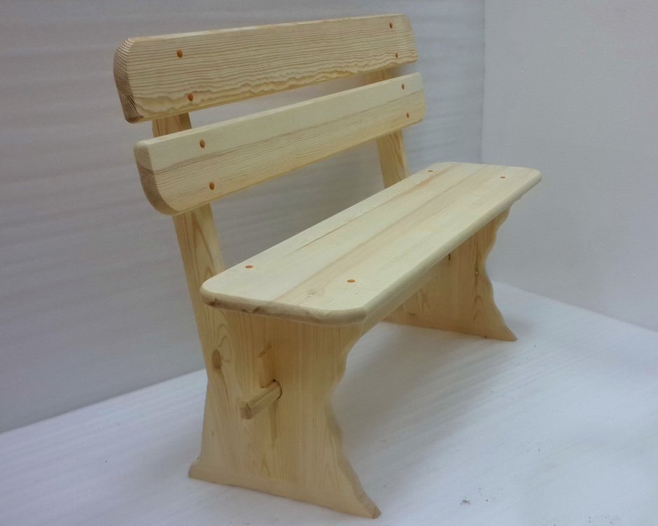 Лавка со спинкой из дерева