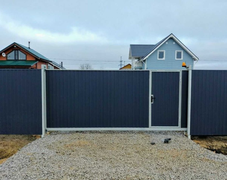 RAL 7024 профнастил забор