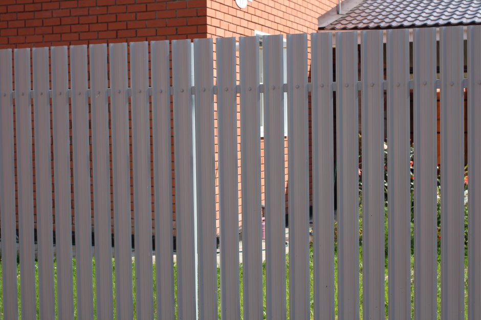 Штакетник Гранд лайн образный рал 8017