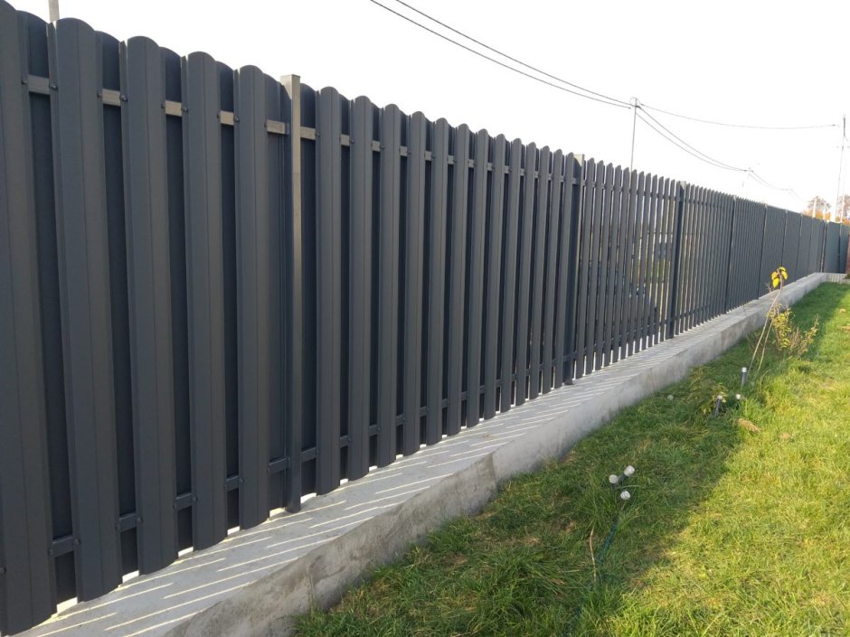 Штакетник металлический горизонтально 7024