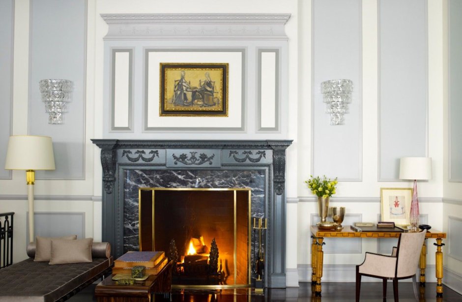 Черно белый камин в интерьере