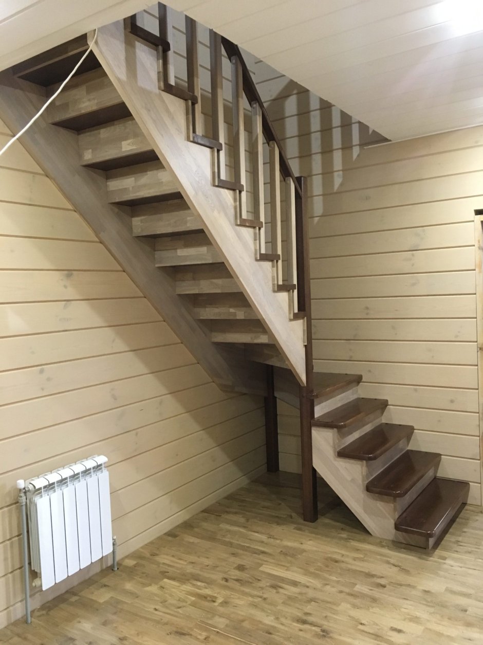 Лестница забежная двухмаршевая