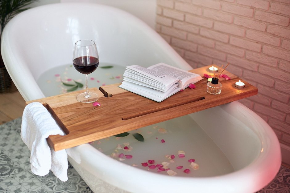 Столик для ванной