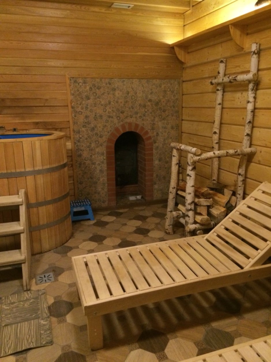 Небольшая баня с купелью