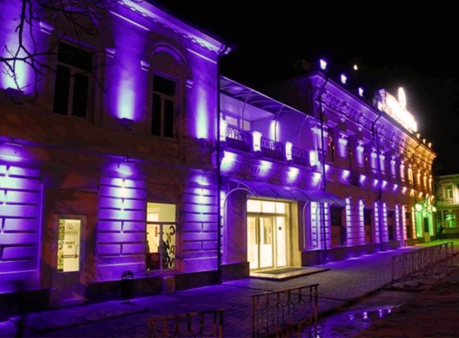 Уличная подсветка зданий