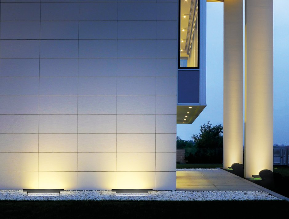 Светильники для подсветки зданий