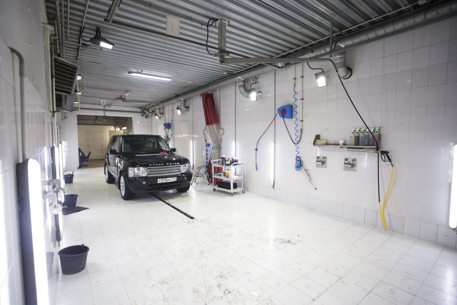 Гараж для детейлинга с мойкой