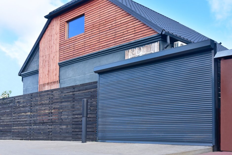 Роллетные ворота Алютех антрацит