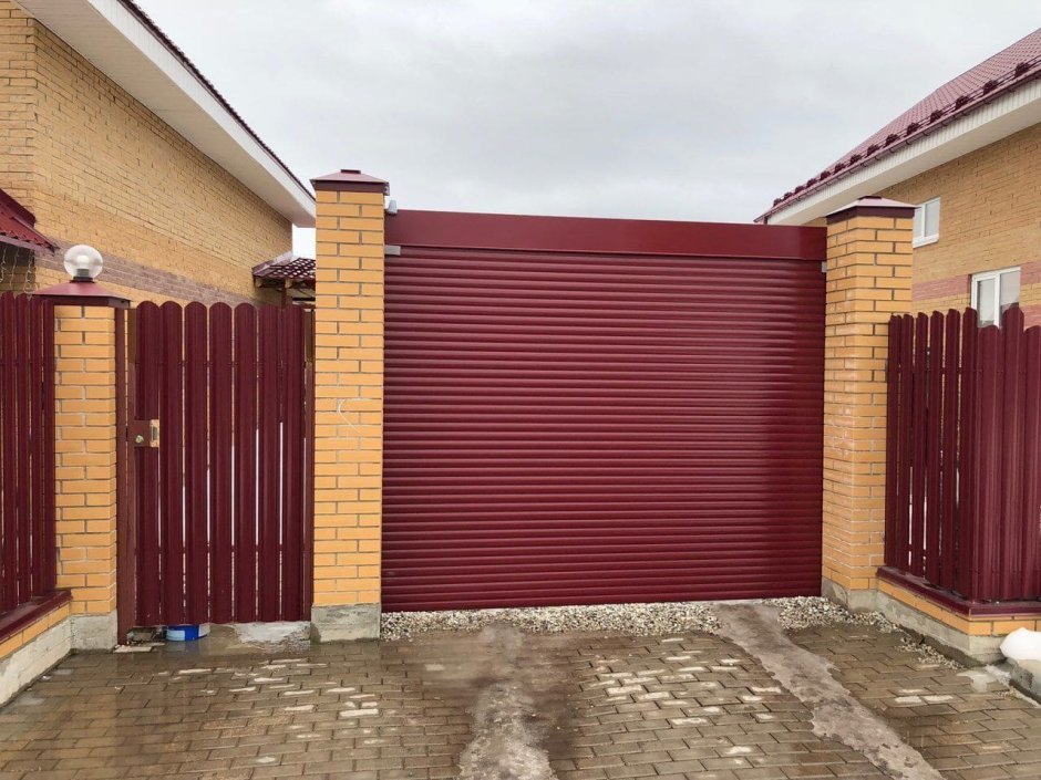 Красный Рубин ворота Алютех