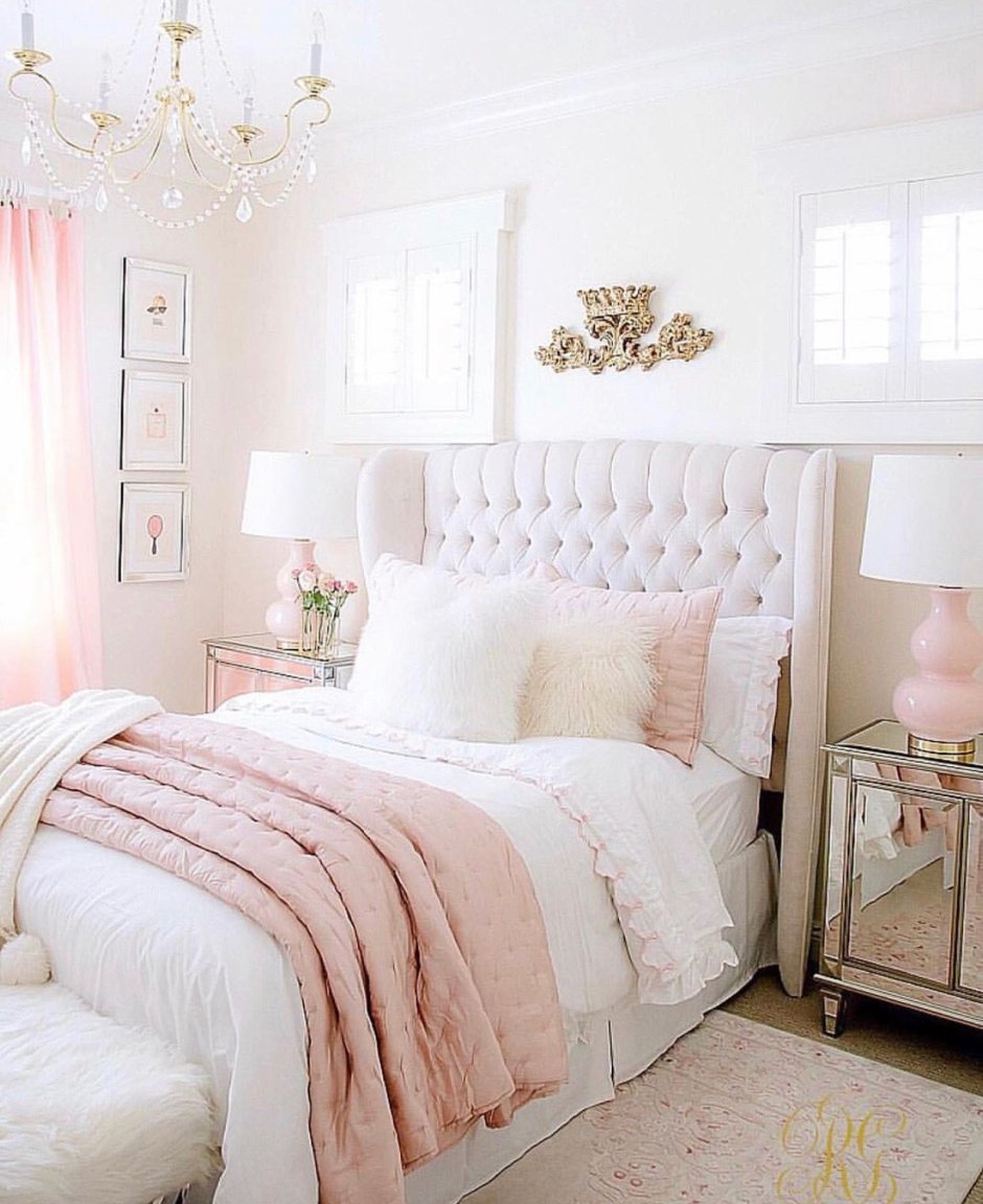 Спальня в пастельных тонах