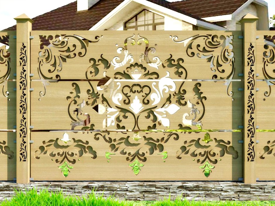 Резной забор из дерева
