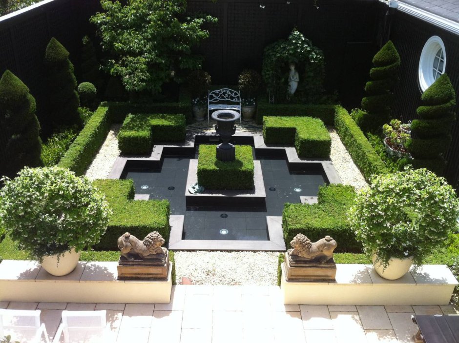 Малый сад в регулярном стиле