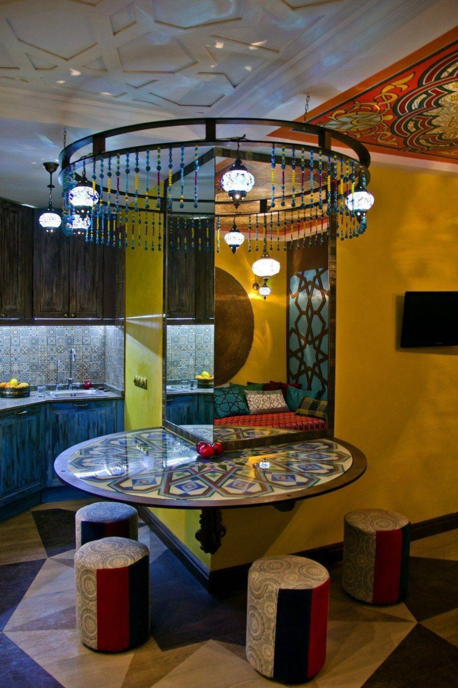 Кухня в мавританском стиле