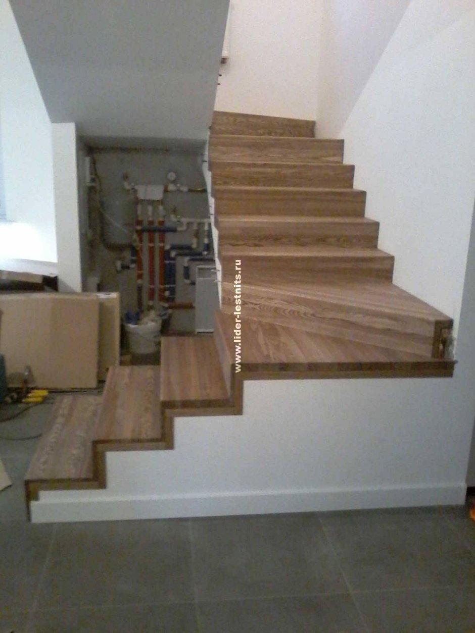 Отделка бетонной лестницы деревом