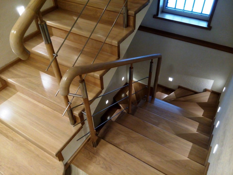 Отделка бетонной лестницы деревом