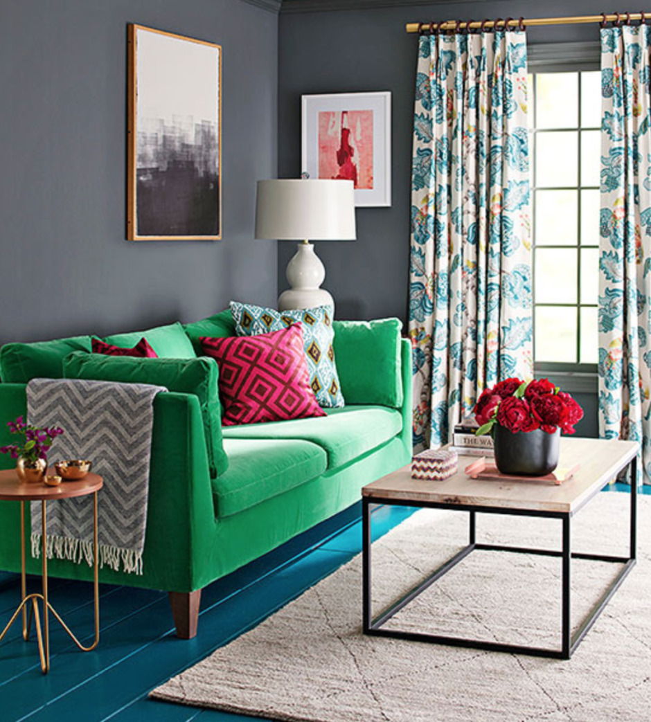 Яркие шторы для гостиной