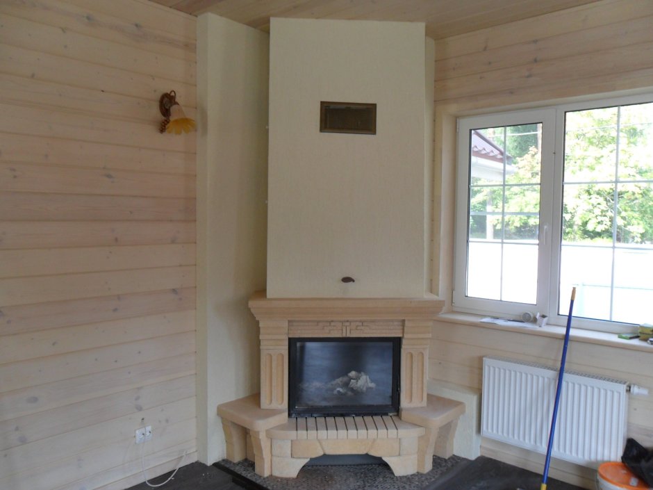 Камин в каркасном доме