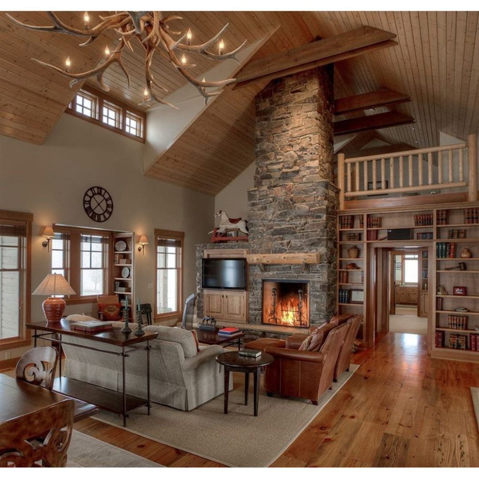 Деревянная гостиная с камином