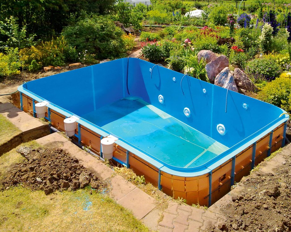Бассейн на даче