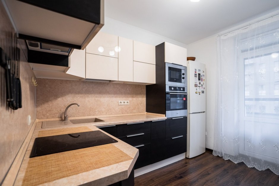 Кухня белый верх темный низ