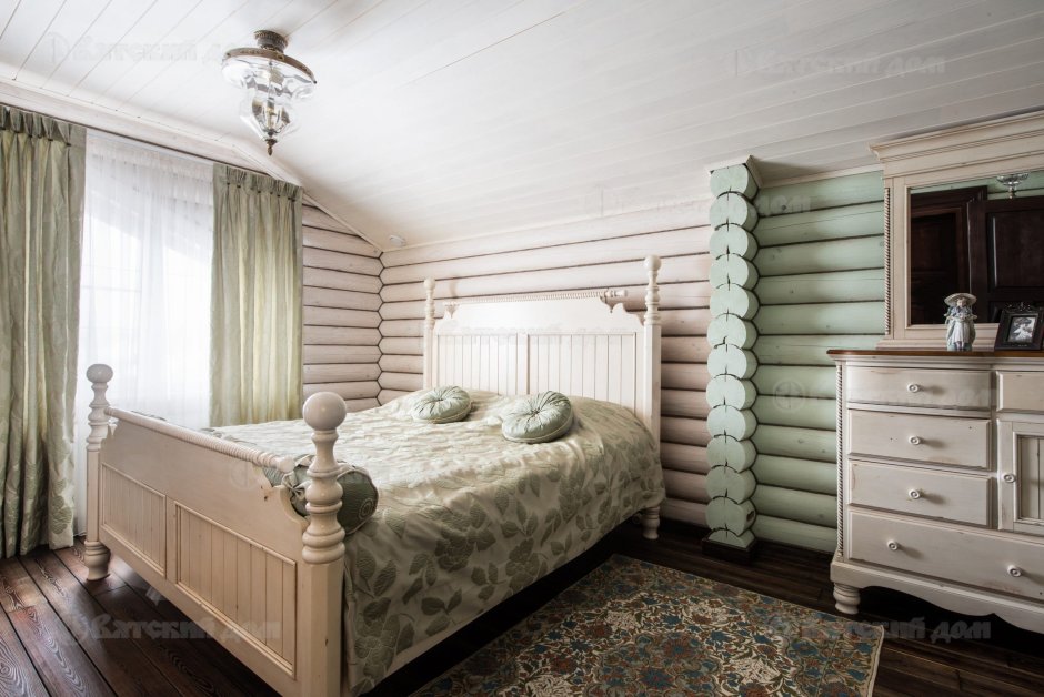 Спальня в бревенчатом доме