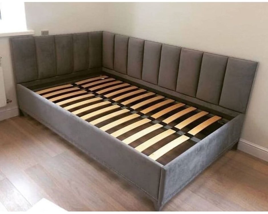 Кровать с угловым изголовьем