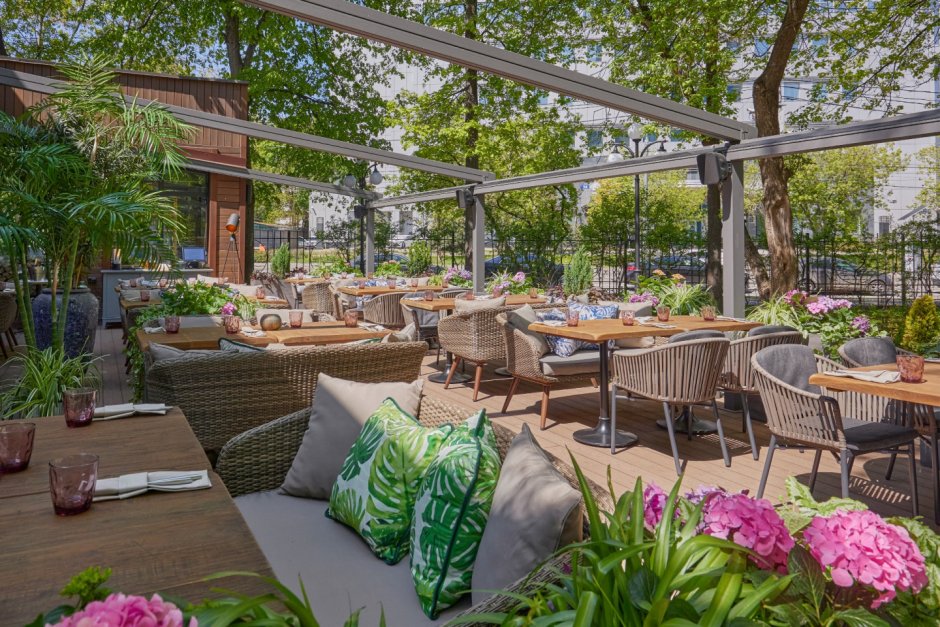 Россини ресторан веранда