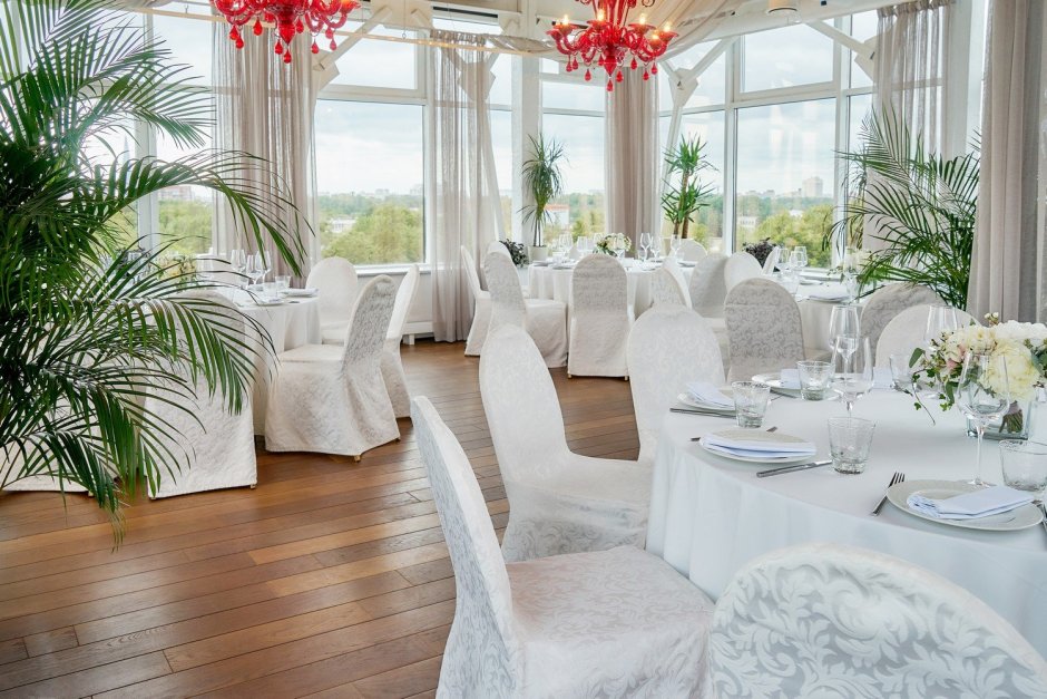 Ресторан на крыше РАН