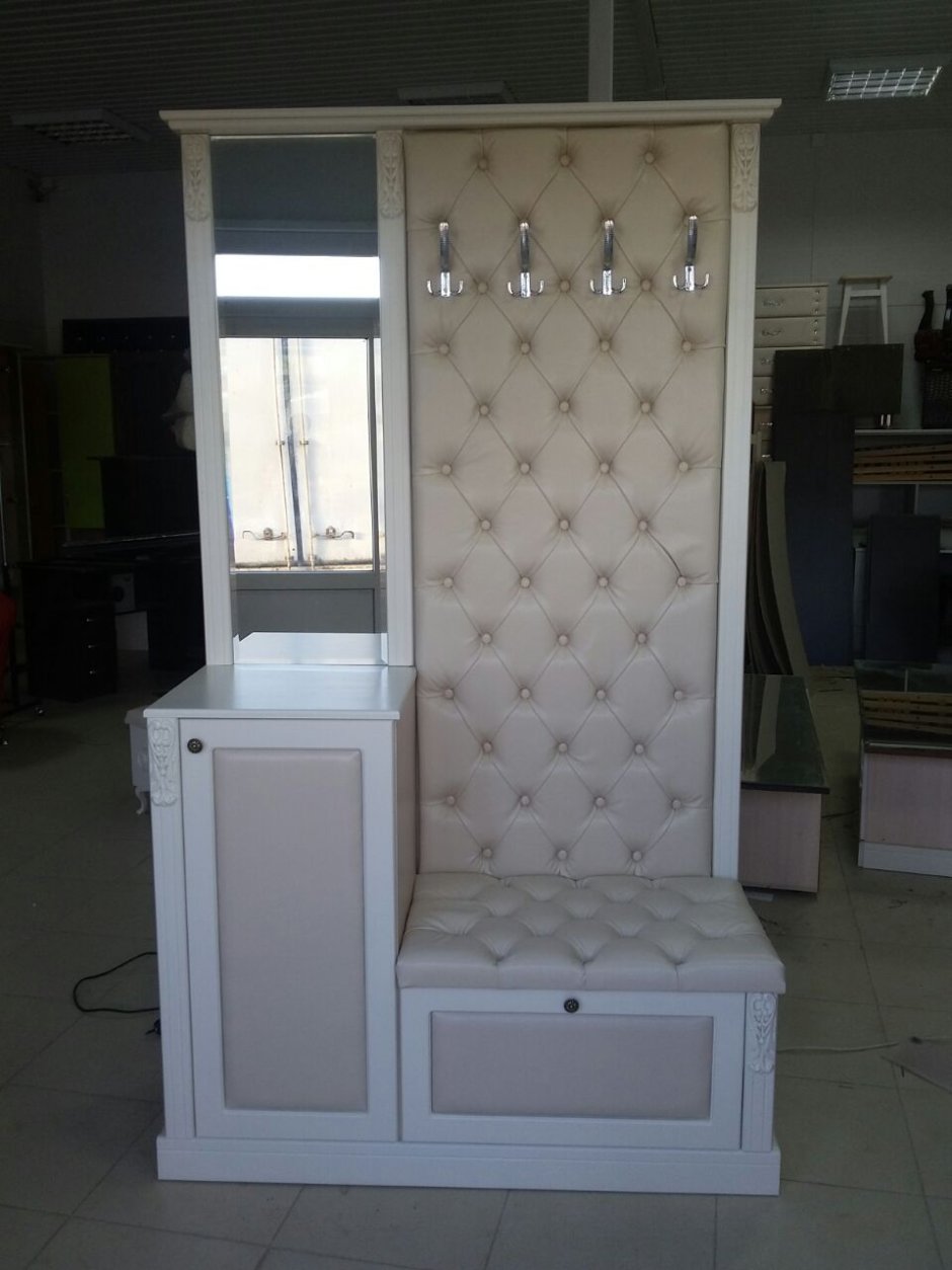 Прихожая с каретной стяжкой Стэлла 11кр