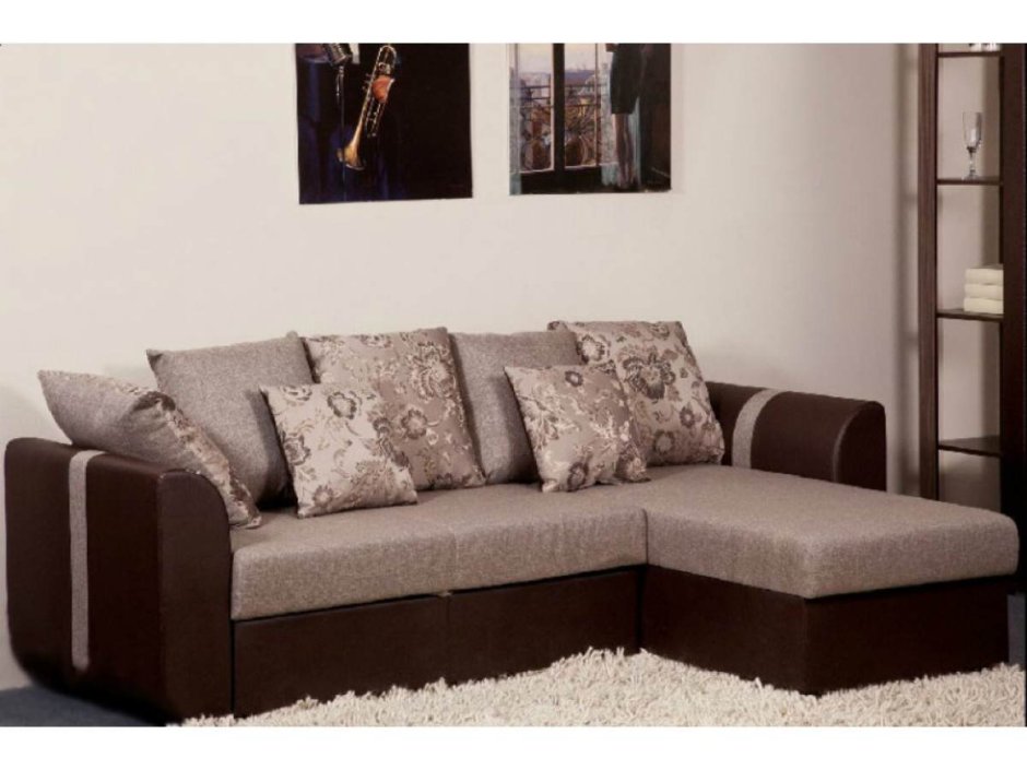 Диван коричневый с бежевым