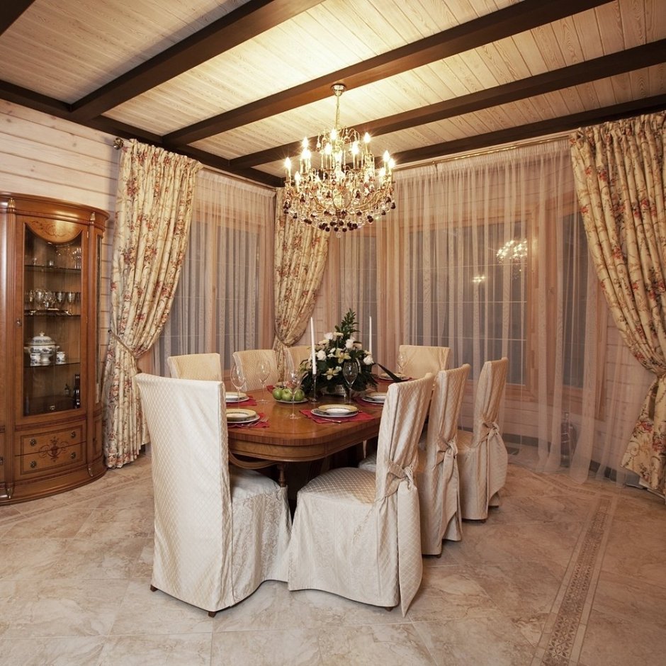 Для древесной дом шторы