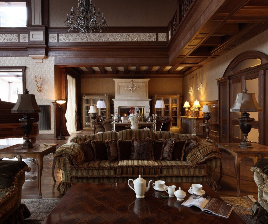 Деревянный дом в классическом стиле интерьер