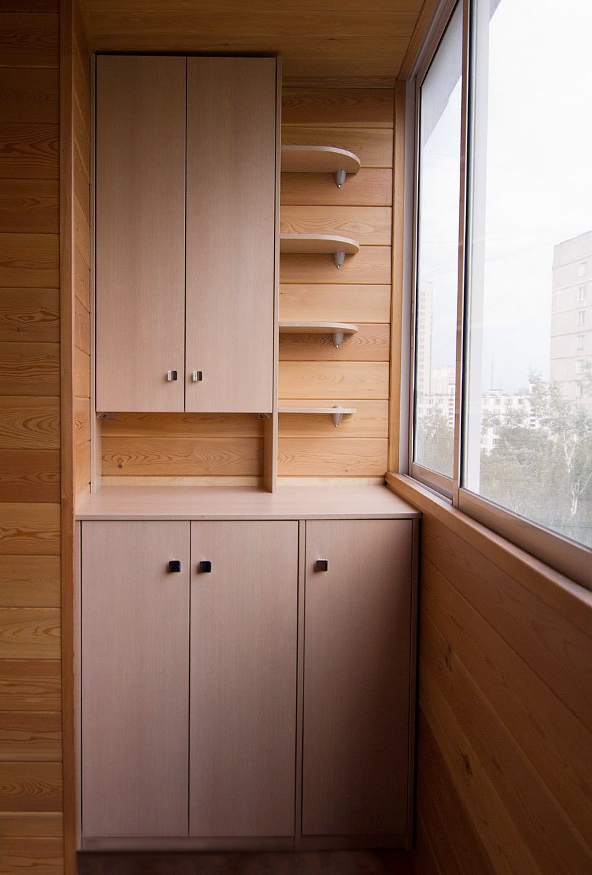 Шкафчик на лоджию